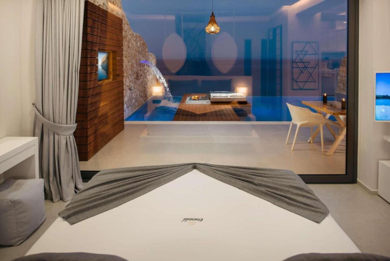 Emerald Cave Suites Agios Nikolaos  Ngoại thất bức ảnh